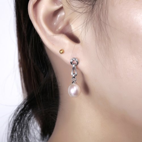 VIKI LYNN Sterlingsilber 925 Ohrringe mit echt 8,5-9 mm Süßwasser Perlen und Zirkonia -