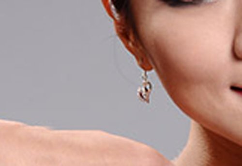 Niyatree Damen Ohrringe elegant Herz Ohrsteckern 925 Sterling Silber mit Geschenk Etui -